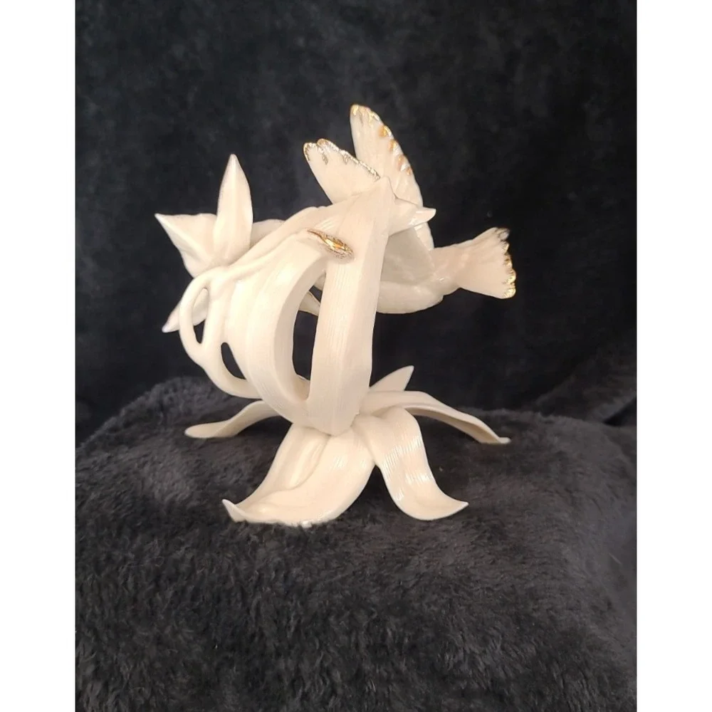 Beautiful Lenox Porcelain Classic Hummingbird Ivory Sculpture Figurine READ - Picture 4 of 16